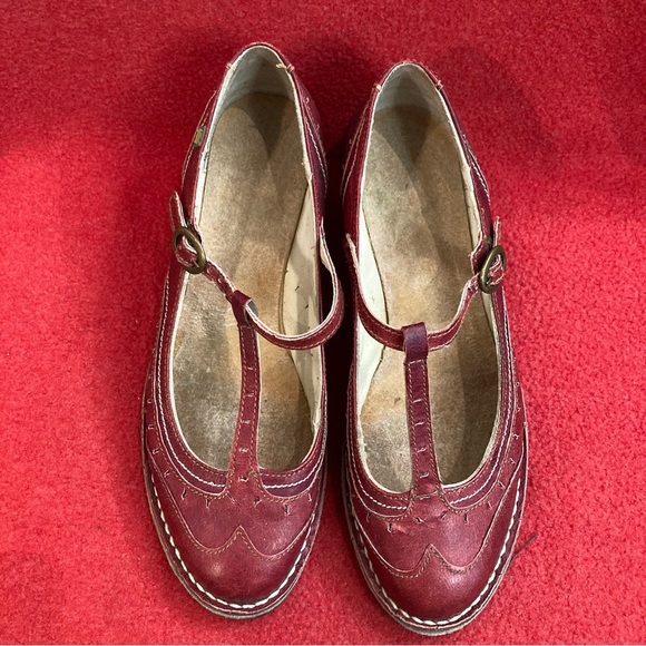 EL NATURALISTA Sz 38 T-Strap Low Heel Mary Jane Style Leather Almond Toe Shoes - Picture 3 of 10